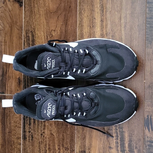 Womens nike air 70 react, in good shape , size us 9 - Picture 4 of 6